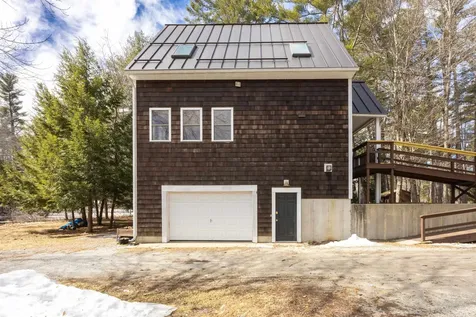 5 Berry Patch Lane Hillsborough NH 03244