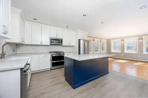 5 Berry Patch Lane Hillsborough NH 03244