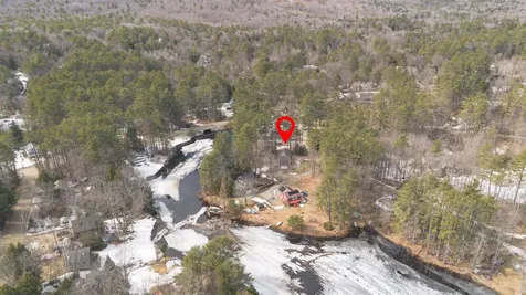 3 Berry Patch Lane Hillsborough NH 03244