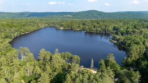 3 Berry Patch Lane Hillsborough NH 03244