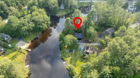 3 Berry Patch Lane Hillsborough NH 03244