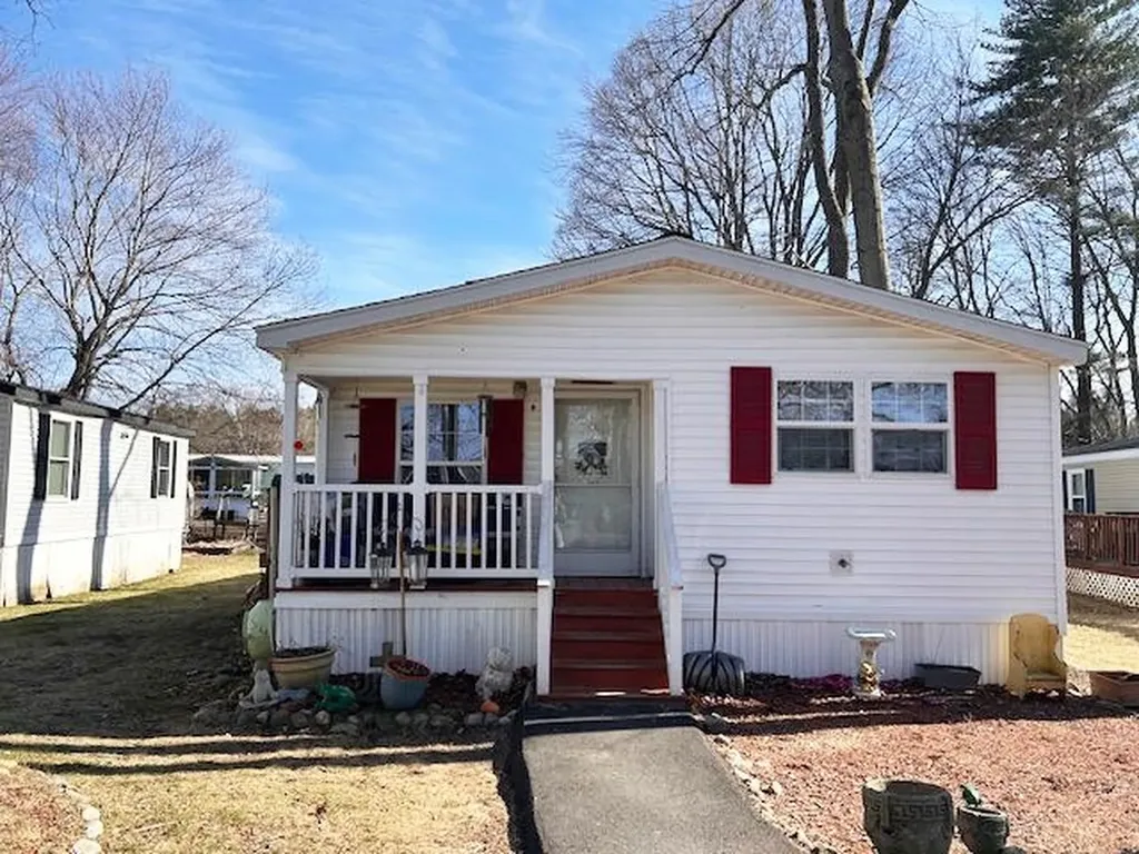 9 Cornwall Avenue Exeter NH 03833