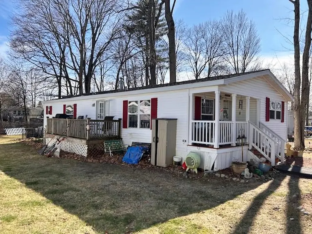 9 Cornwall Avenue Exeter NH 03833