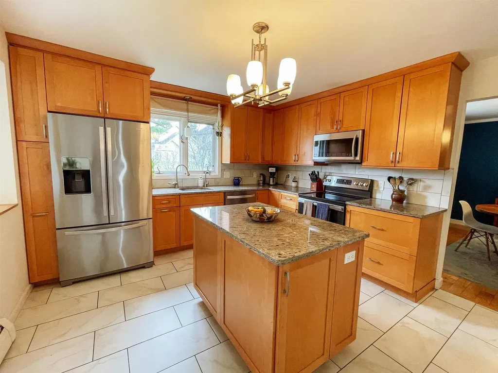 4 Kinsington Street South Burlington VT 05403