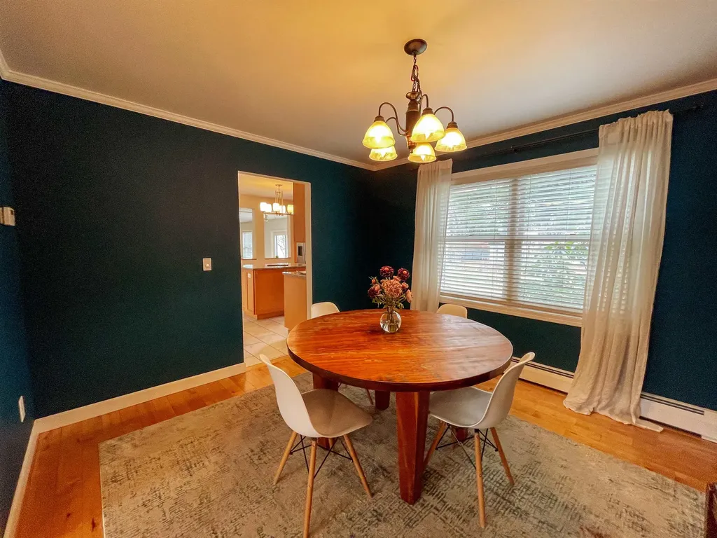 4 Kinsington Street South Burlington VT 05403