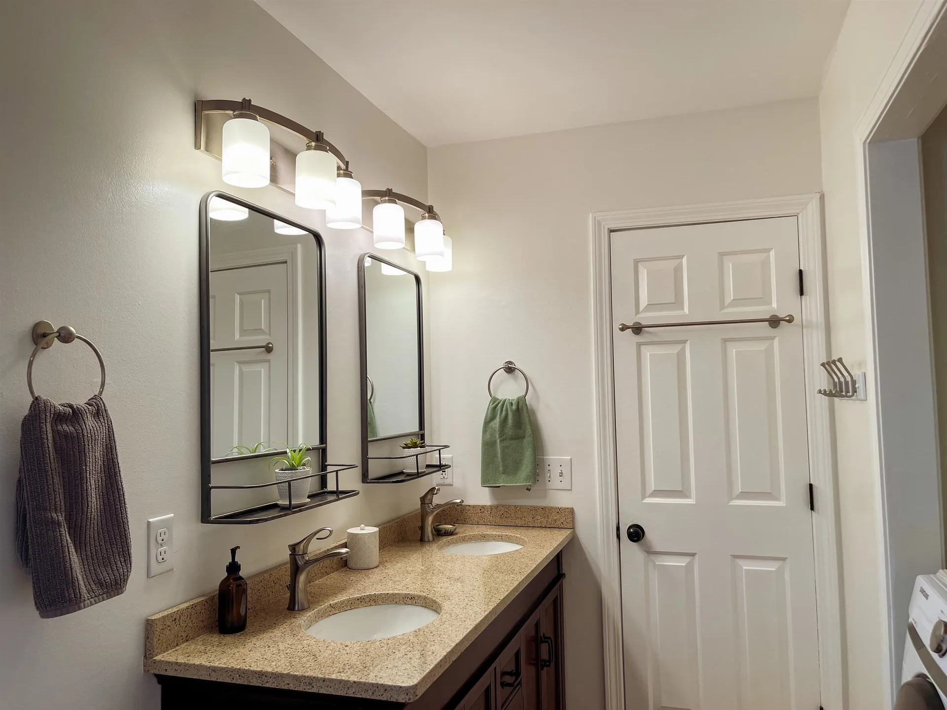 4 Kinsington Street South Burlington VT 05403