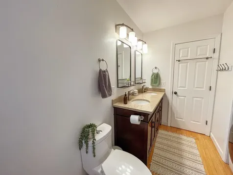 4 Kinsington Street South Burlington VT 05403