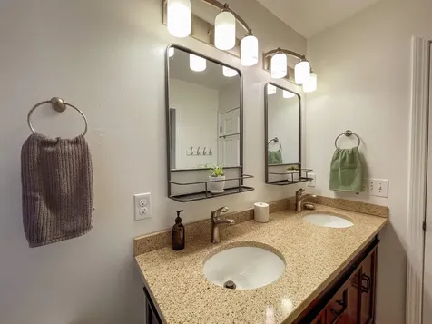 4 Kinsington Street South Burlington VT 05403