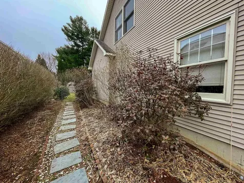 4 Kinsington Street South Burlington VT 05403