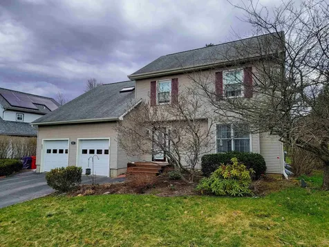 4 Kinsington Street South Burlington VT 05403