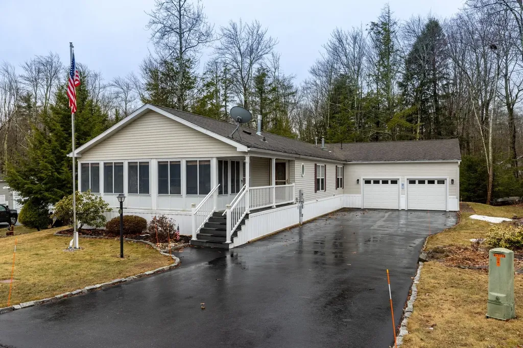 44 Blair Drive Rochester NH 03868