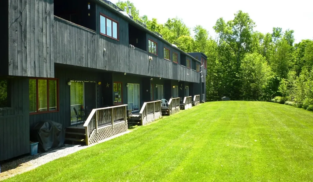 34 Weetamoo Trail Campton NH 03223