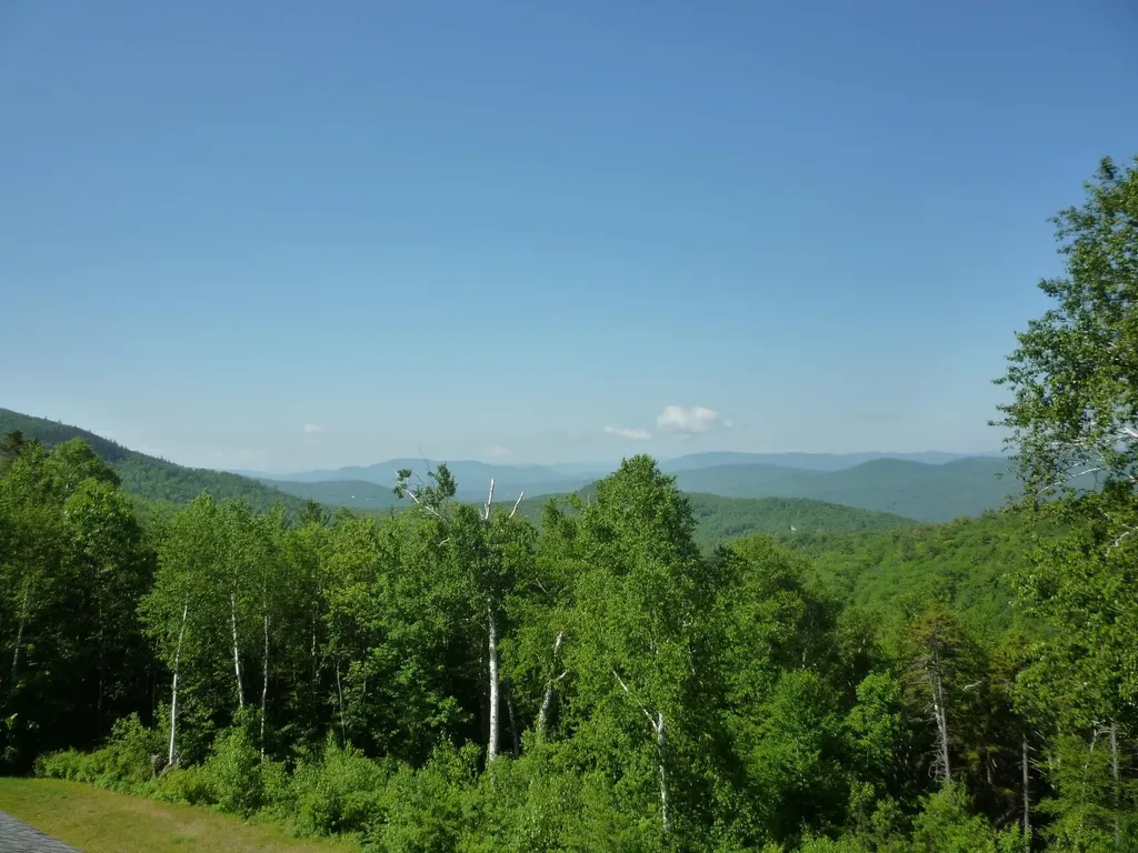 34 Weetamoo Trail Campton NH 03223