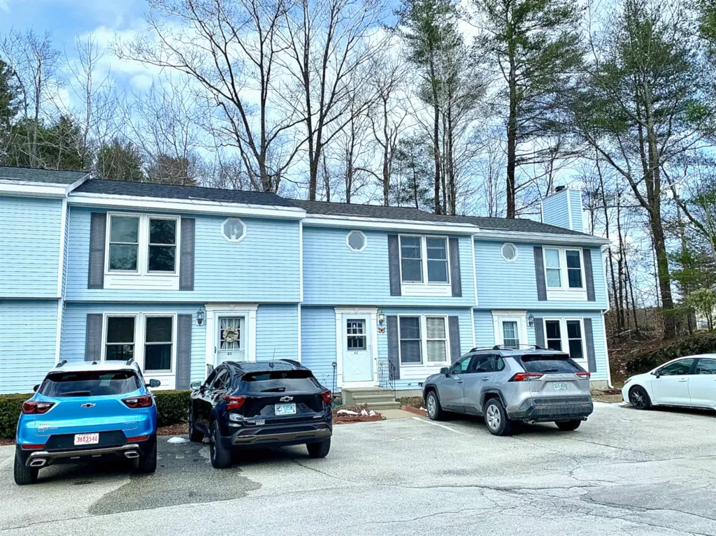 66 Preston Street Hillsborough NH 03244