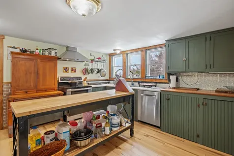 53 Parade Road Meredith NH 03253