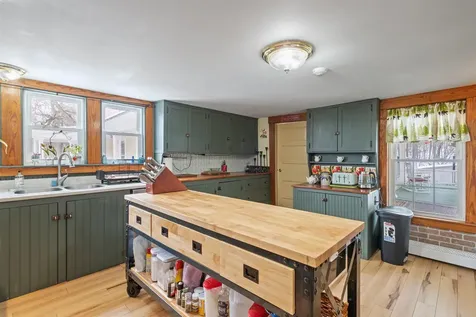 53 Parade Road Meredith NH 03253