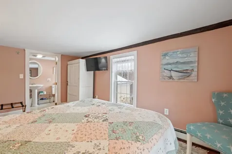 53 Parade Road Meredith NH 03253