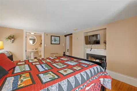 53 Parade Road Meredith NH 03253