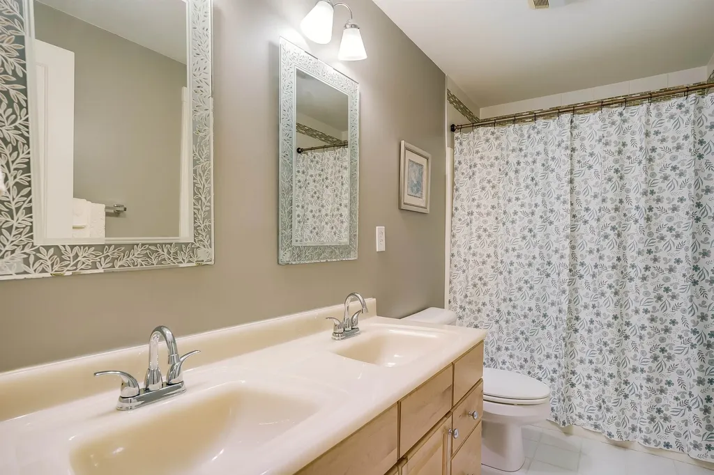 14 Monadnock Lane Merrimack NH 03054