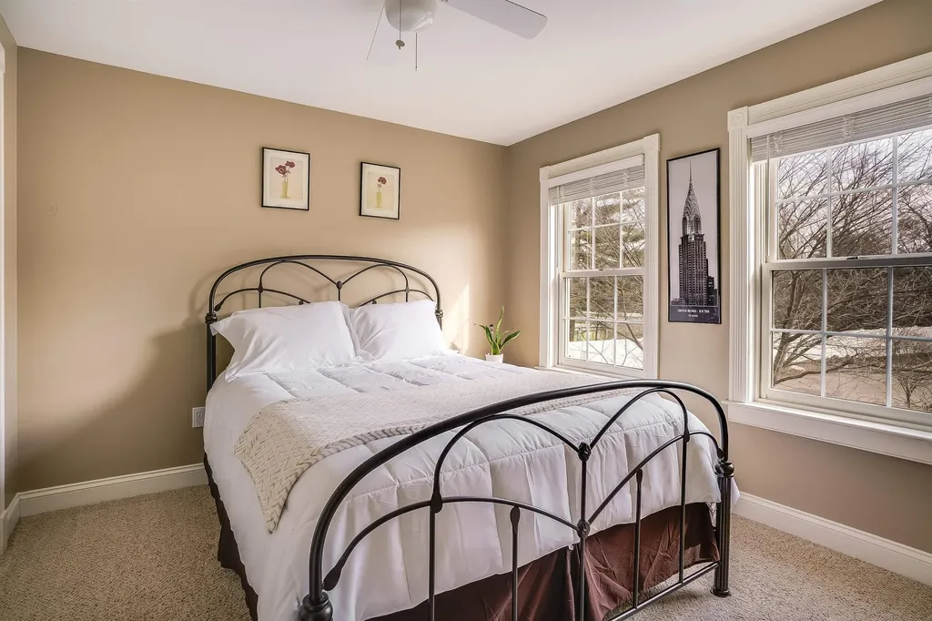 14 Monadnock Lane Merrimack NH 03054