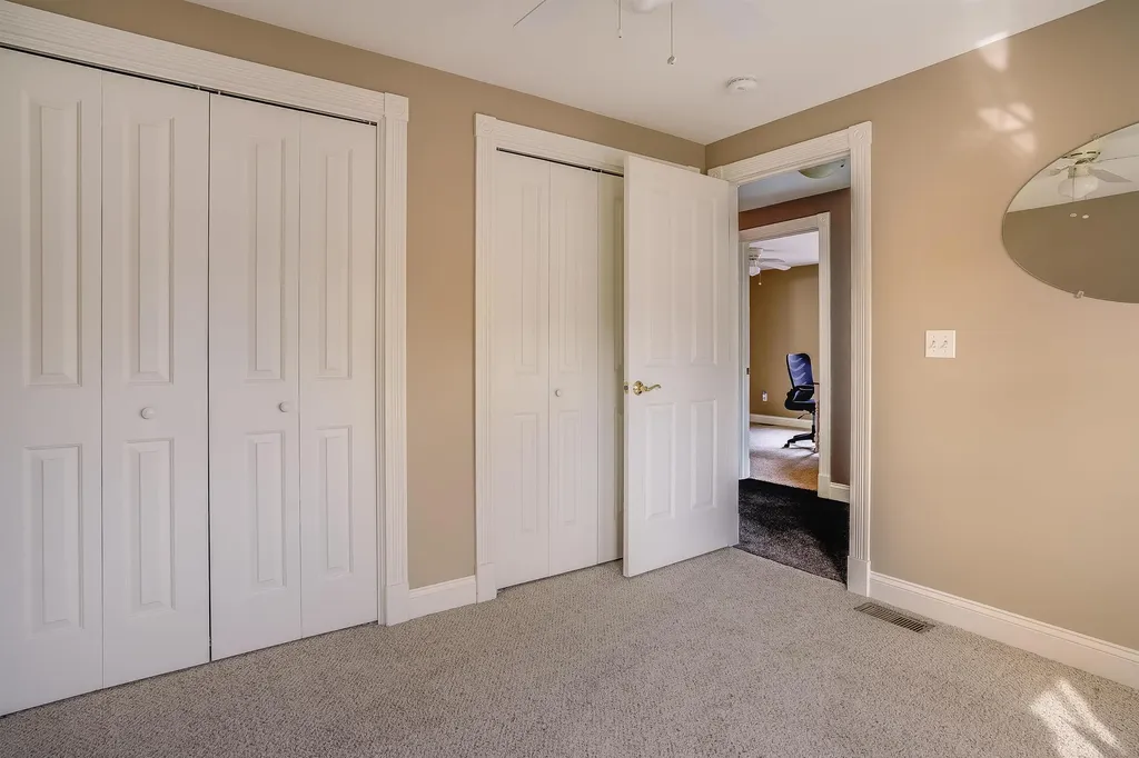 14 Monadnock Lane Merrimack NH 03054