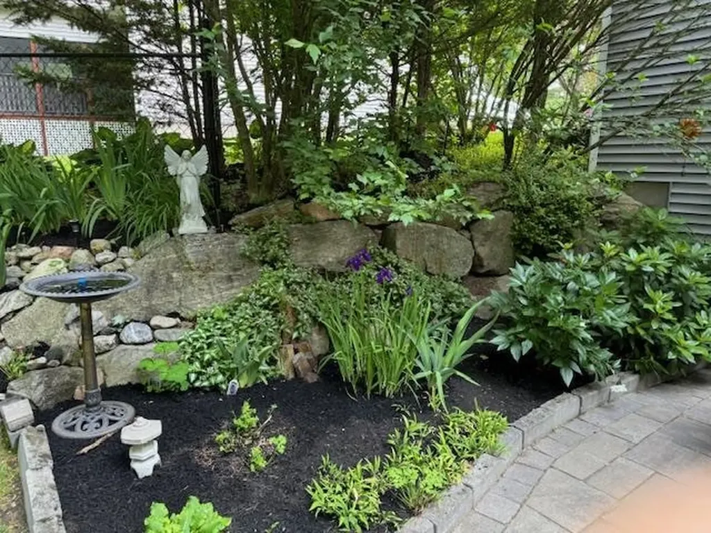 14 Monadnock Lane Merrimack NH 03054