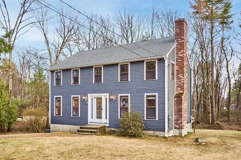 4 Brier Lane Derry NH 03038