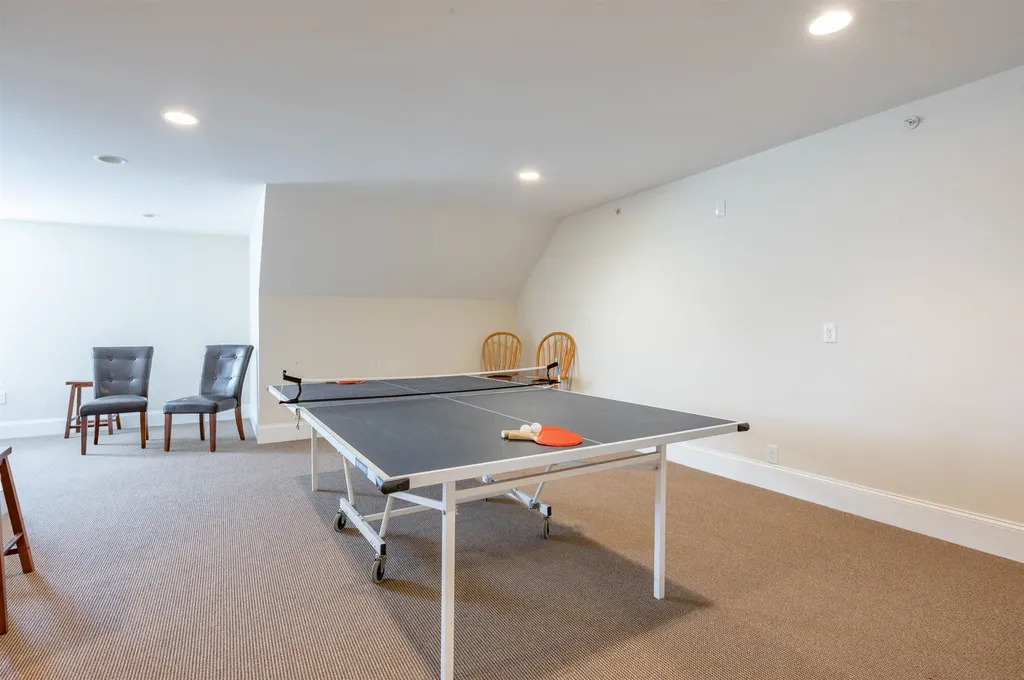 2 Cielo Drive Dover NH 03820