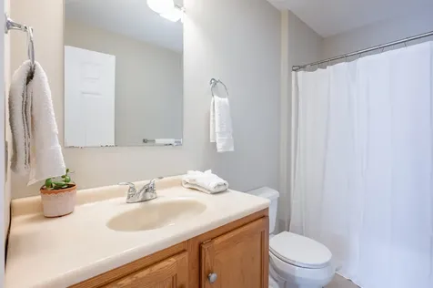 2 Cielo Drive Dover NH 03820