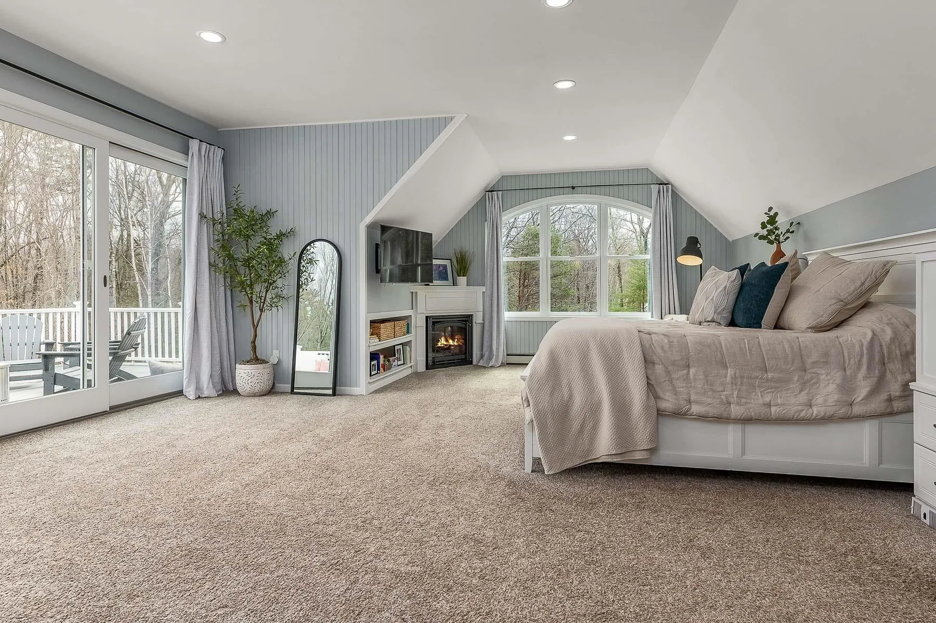 29 Colonial Drive Auburn NH 03032