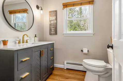 29 Colonial Drive Auburn NH 03032