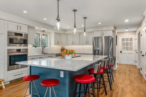 29 Colonial Drive Auburn NH 03032