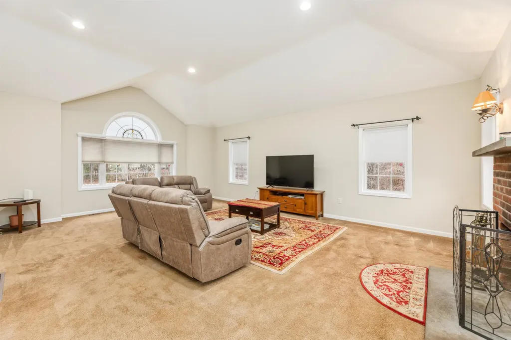 77 Peterborough Road Temple NH 03084