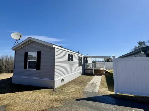 35 Goshen Road East Bradford VT 05033