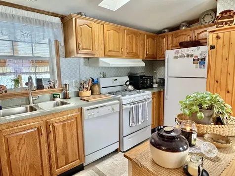 35 Goshen Road East Bradford VT 05033