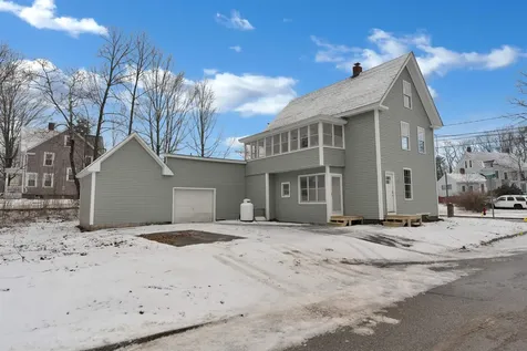 42-44 Grove Street Rochester NH 03868