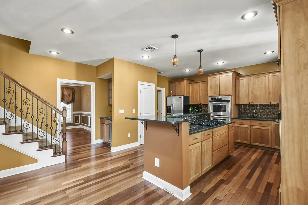 20 Welch Road Londonderry NH 03053