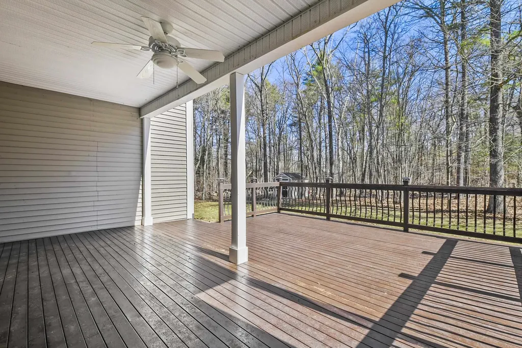 20 Welch Road Londonderry NH 03053