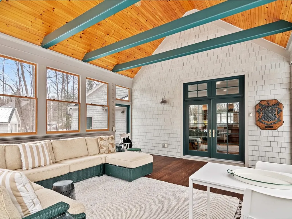 16 Wildwood Court Shelburne VT 05482