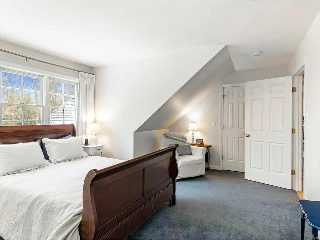 16 Wildwood Court Shelburne VT 05482