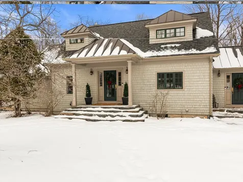 16 Wildwood Court Shelburne VT 05482