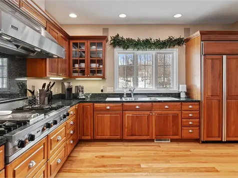 16 Wildwood Court Shelburne VT 05482