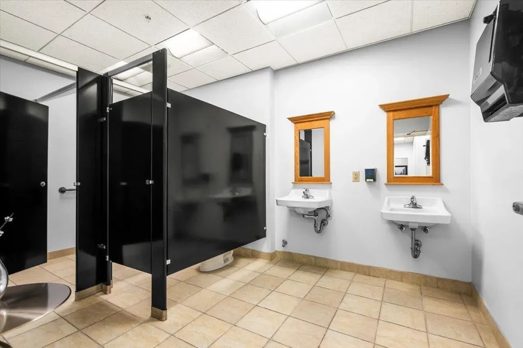 795 Elm Street Manchester NH 03101