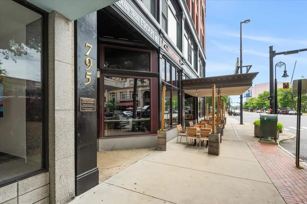 795 Elm Street Manchester NH 03101