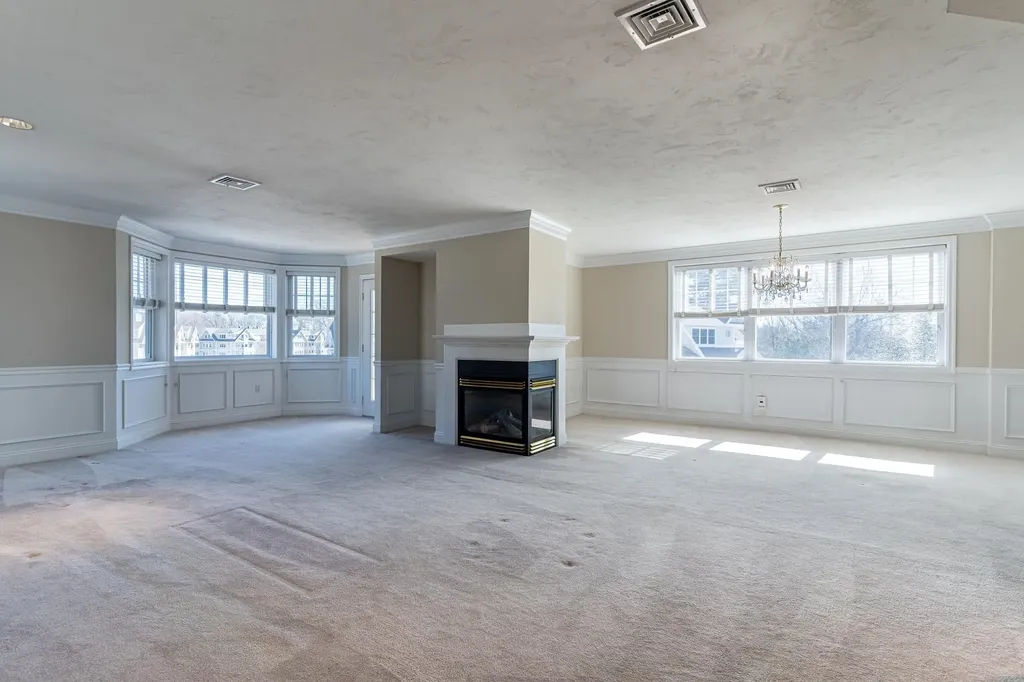 1 Sterling Hill Lane Exeter NH 03833