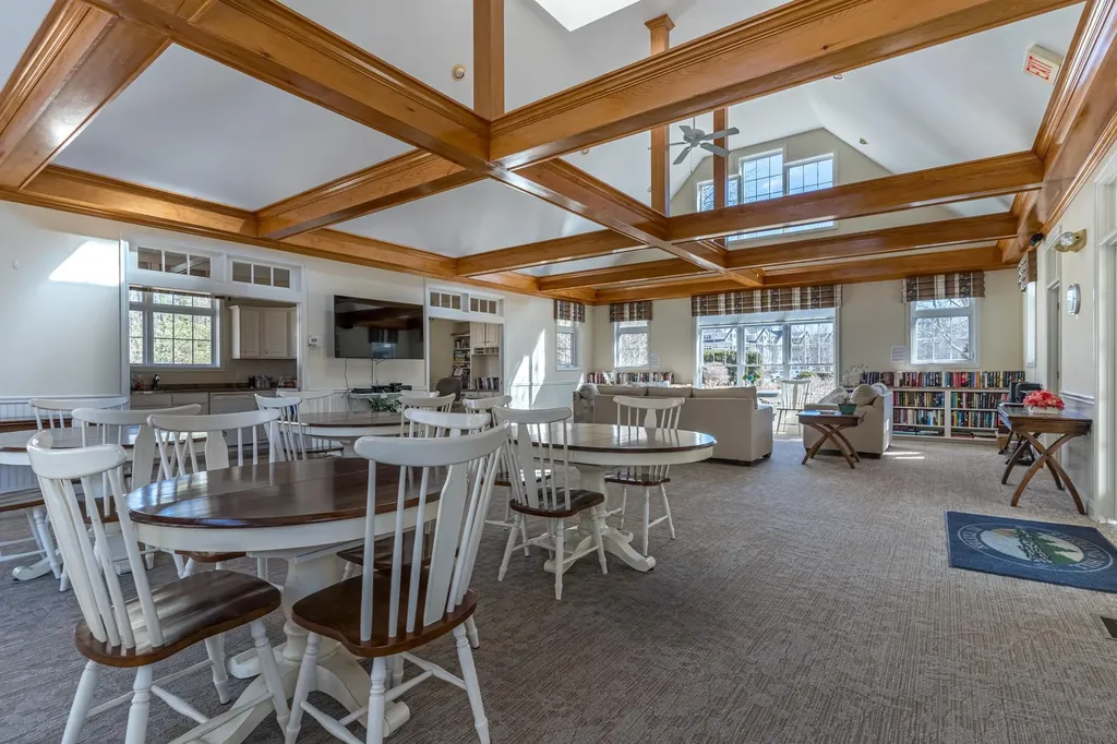 1 Sterling Hill Lane Exeter NH 03833