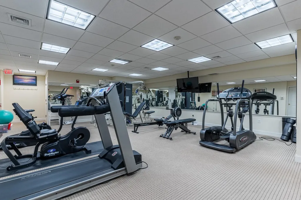 1 Sterling Hill Lane Exeter NH 03833