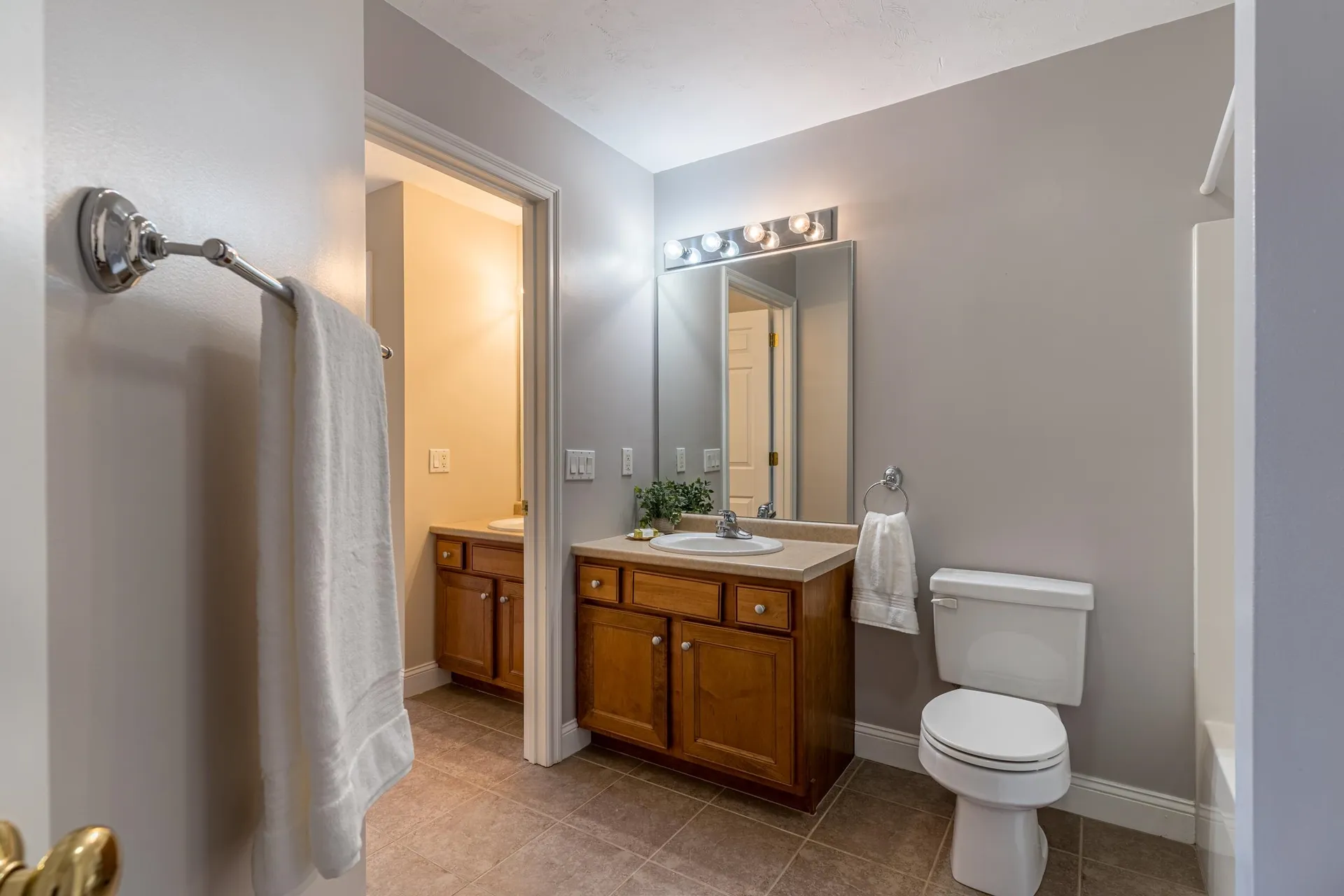 1 Sterling Hill Lane Exeter NH 03833