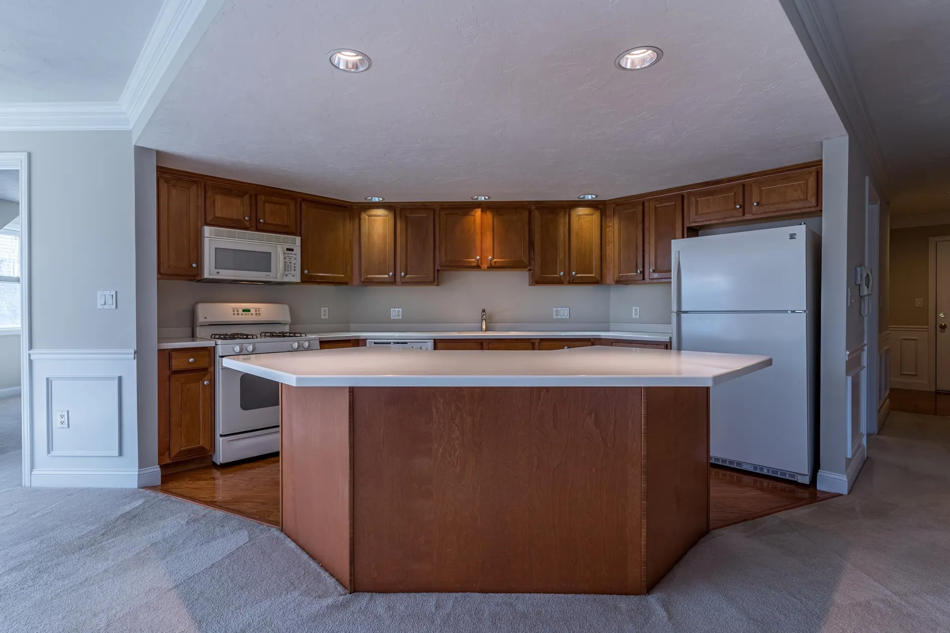 1 Sterling Hill Lane Exeter NH 03833