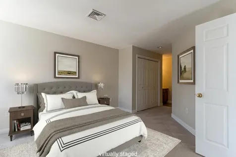 1 Sterling Hill Lane Exeter NH 03833